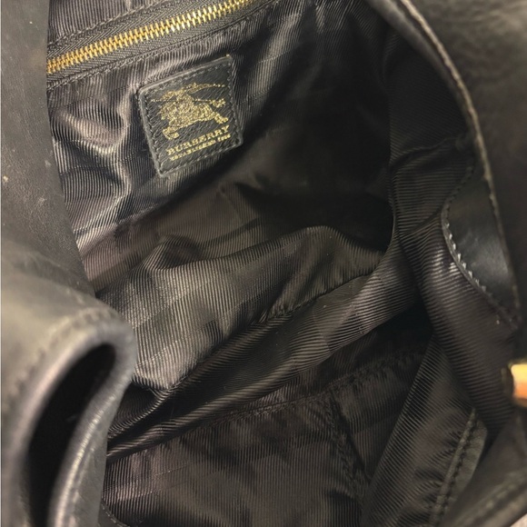 Burberry Hillgate Leather Hobo Bag - Picture 9 of 11